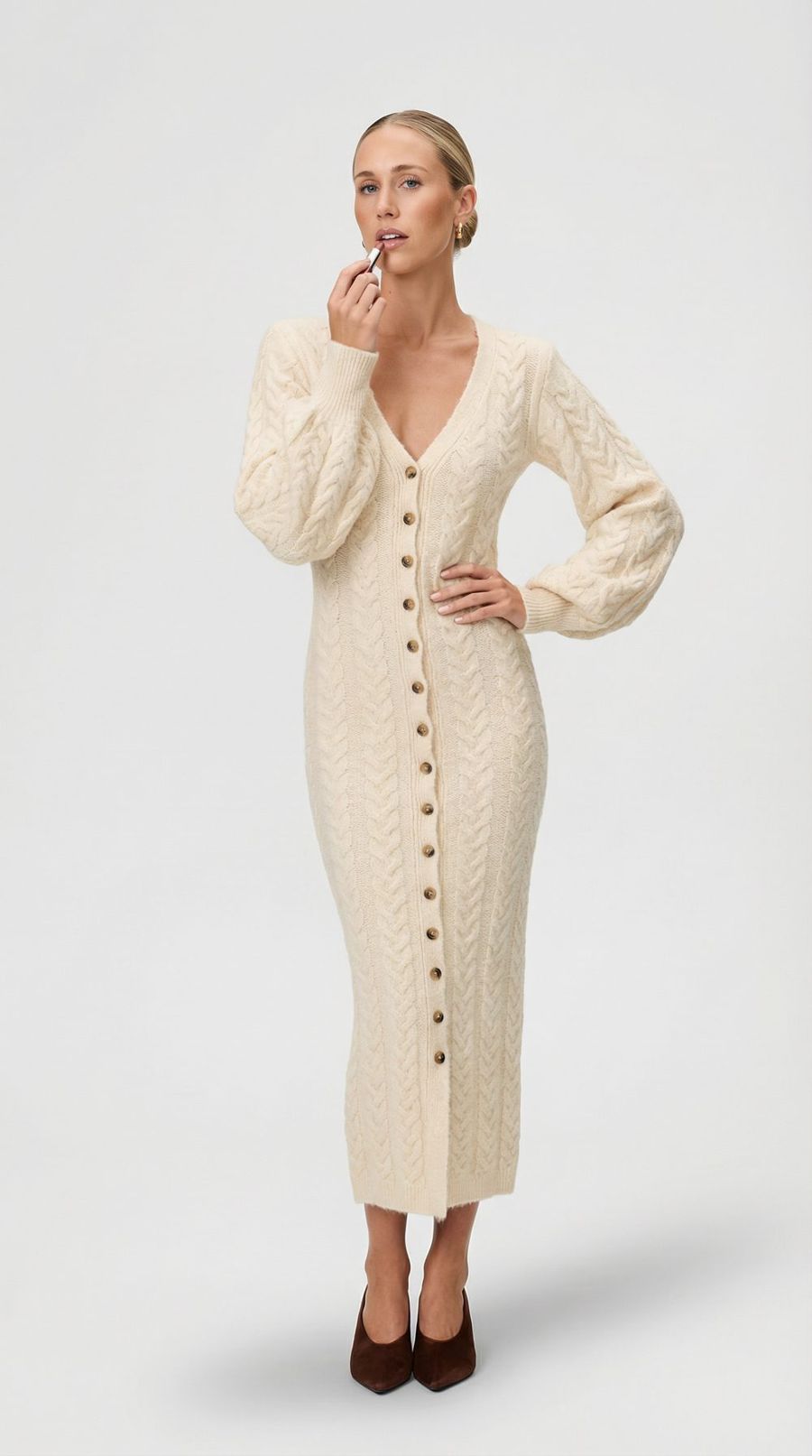 Knit dress e-commerce